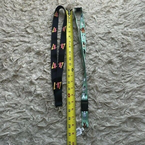 Lanyard 2 Pack In And Out Burger And Funny Dogs Colorful Detachable Keychains - Picture 6 of 7